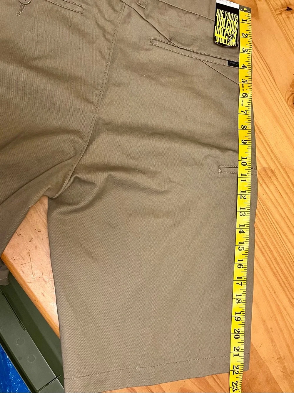 Volcom Youth Khaki Shorts New with tags Size 30